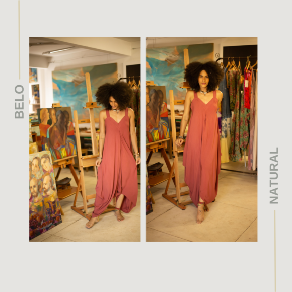 Lorrayne Melo veste Arabesko no ateliê do artista plástico Nilton Bueno