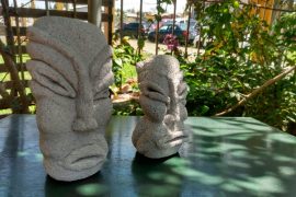 Escultura de Núbia Quintana_Jardim_mesa