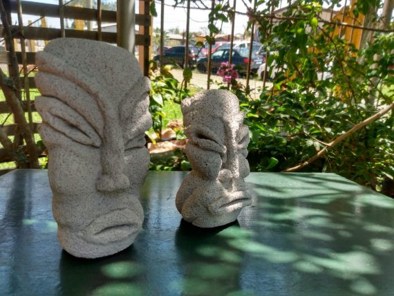 Escultura de Núbia Quintana_Jardim_mesa