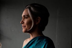 Adriana Deffenti. Fotografia de Heloisa Medeiros