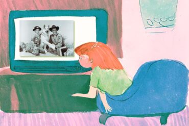 Menina assistindo RIN TIN TIN na televisão